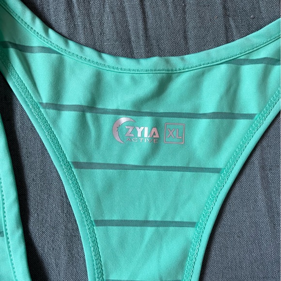 EUC Zyia Caribbean Blue Havana racerback Tank XL - Picture 5 of 8